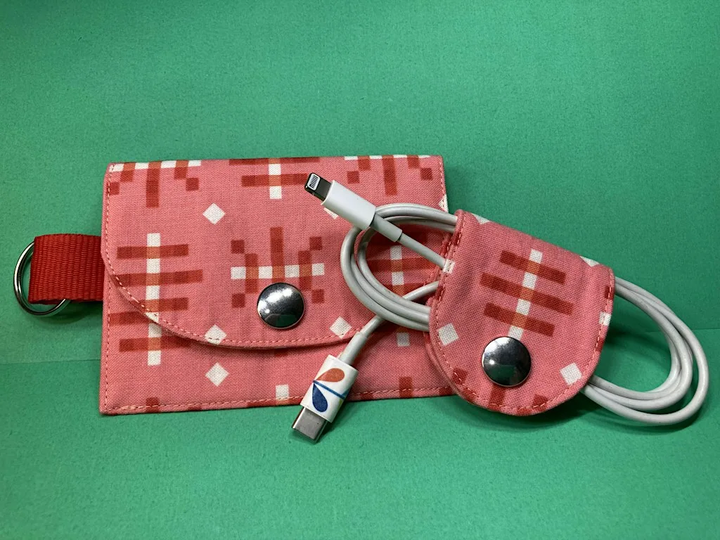 Sewing machine class for improvers- Quick xmas gifts at Community Base