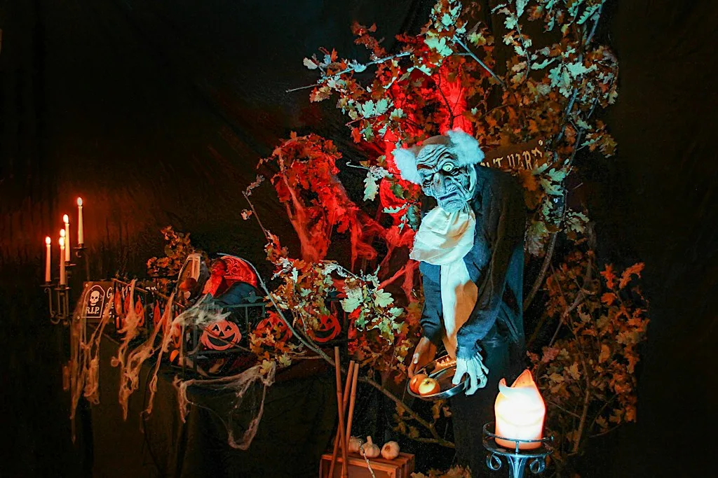 Halloween Mask Making at Radisson Blu Hotel & Spa Limerick