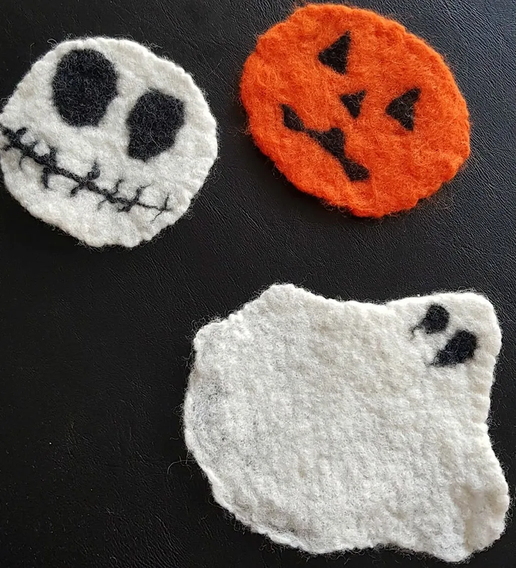 Children Halloween craft class. Costers Wet Felting