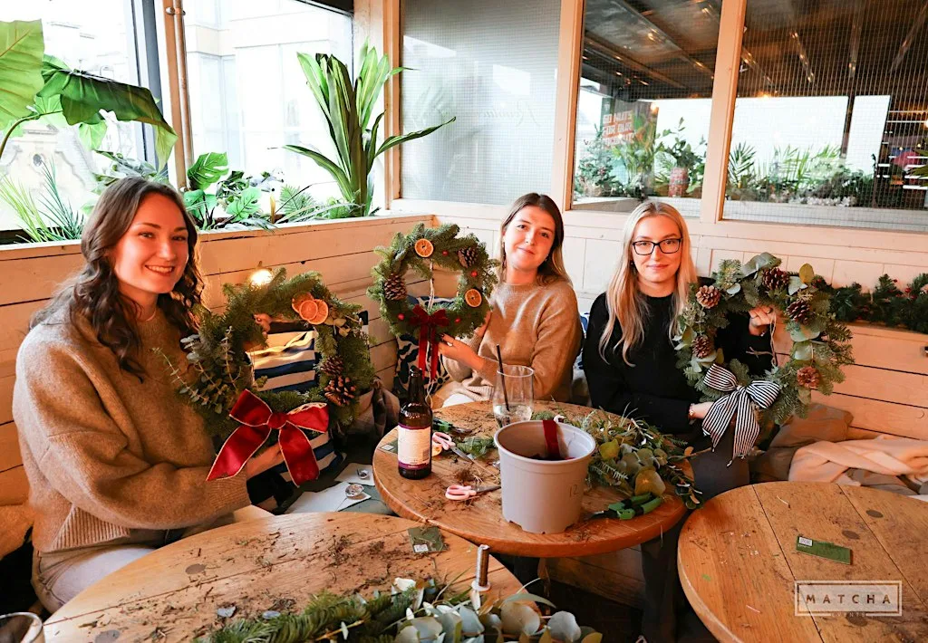 Christmas Wreath Making Workshop in Newcastle | Motel One 21-11-26 at Motel One Newcastle