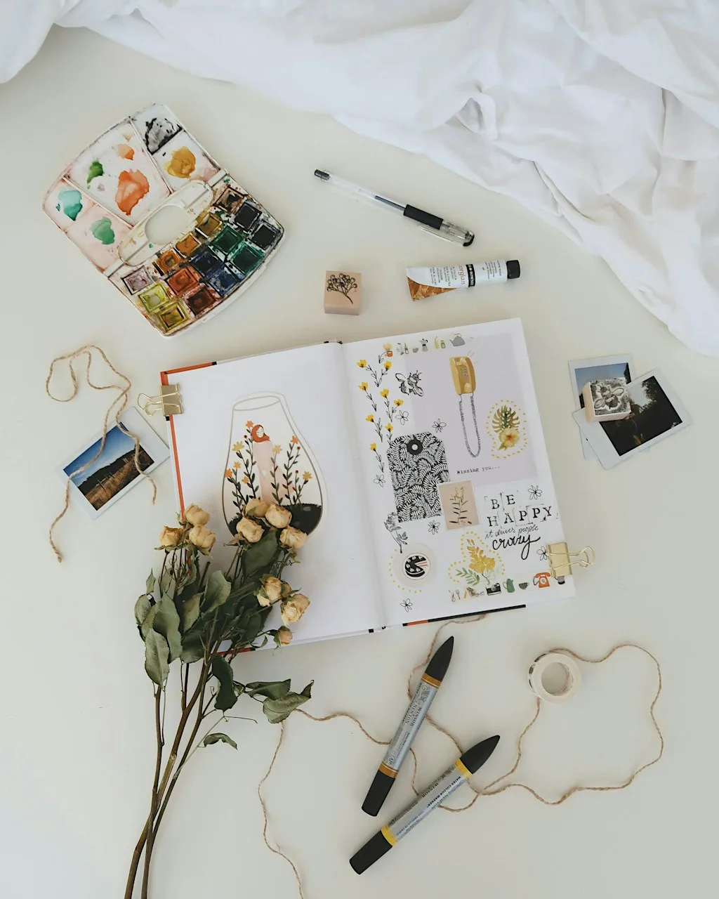 Reflections: Weekly Art Journaling *TASTER SESSION* at 47 Upper N St