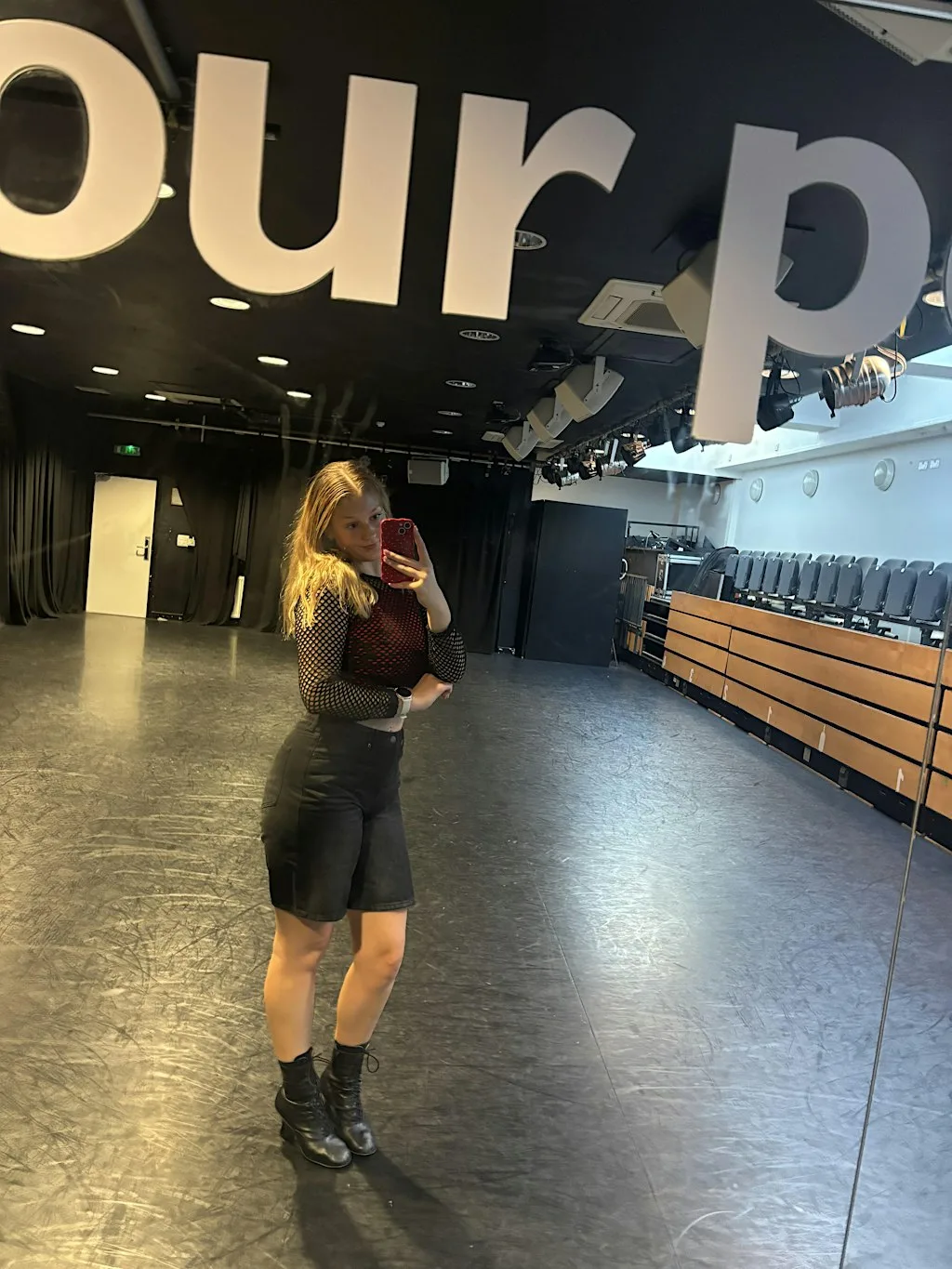 COMMERCIAL DANCE WORKSHOP WITH RUBY