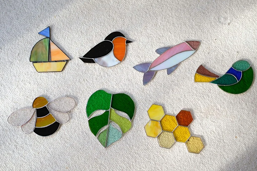 Modern Stained Glass Workshop: Cozy Garden Studio, Loughborough at Garden Studio