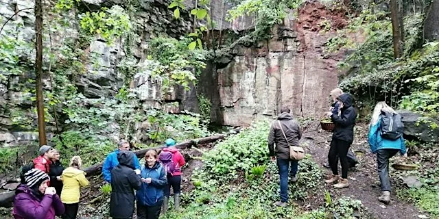Fossils and Geology of the Frome at Snuff Mills Car Park