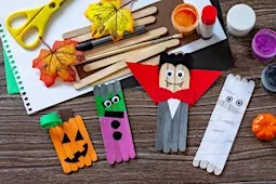 FREE Halloween Craft Table