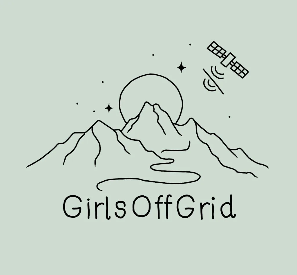 GirlsOffGrid: Stanage Edge Hike at The Bounding Hare