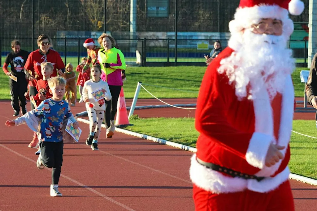 Mini Athletics Fun Run with Santa