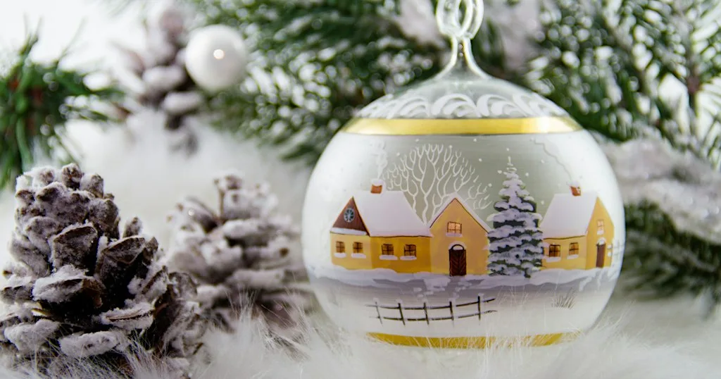 Christmas Bauble Sip & Paint Workshop at The Bath Townhouse, Coppa Club