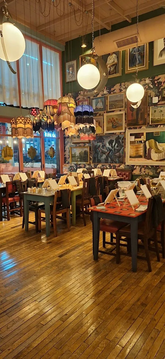 Paint&Sip: Halloween edition at Bianco Lounge