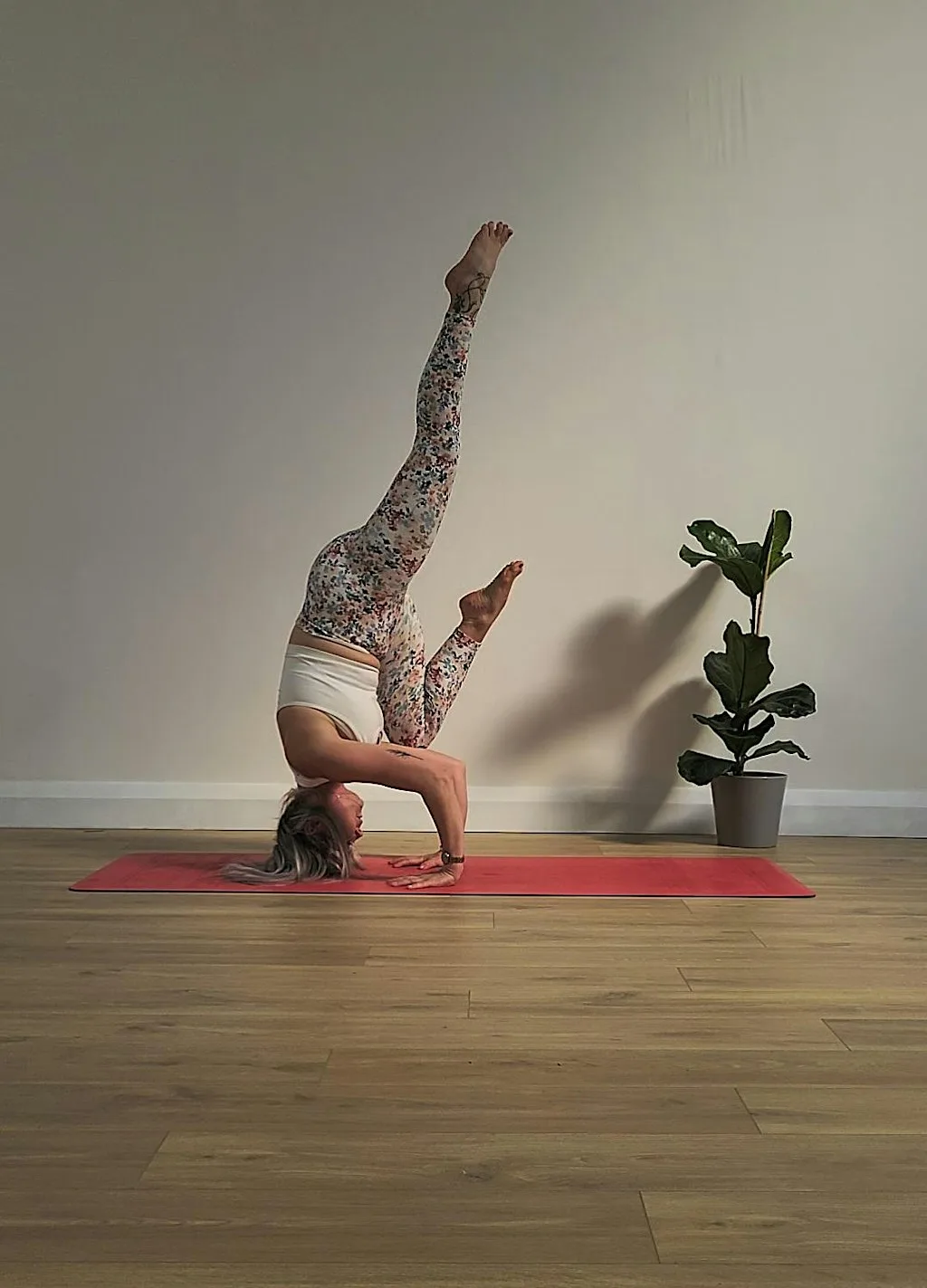 Headstand Workshop at MOON & LOTUS Studio by Yoga with Ginni