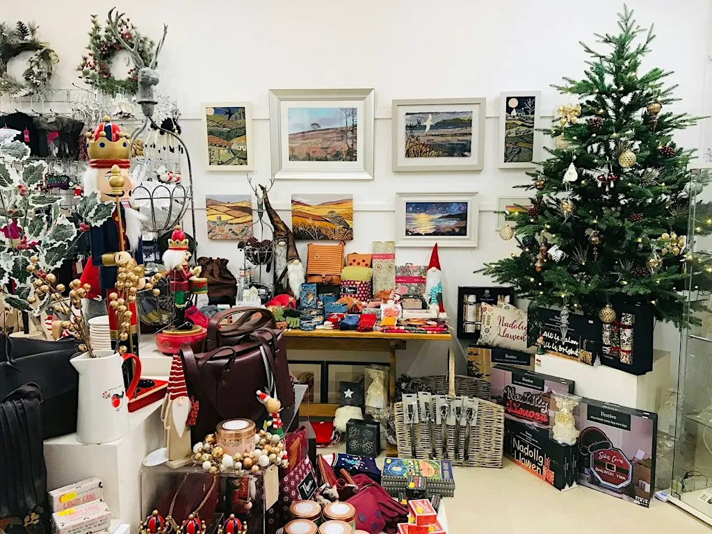 Christmas launch night at Victoria Fearn Gallery at Victoria Fearn Gallery