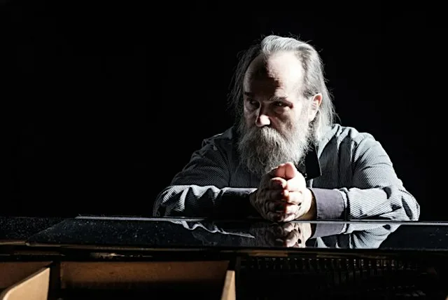 Lubomyr Melynk: Continuous Piano in Concert