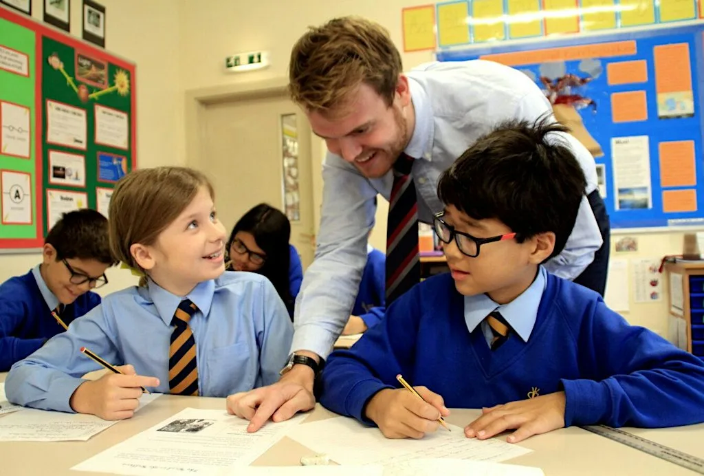 Get into Teaching drop in event with South Farnham SCITT in Chertsey