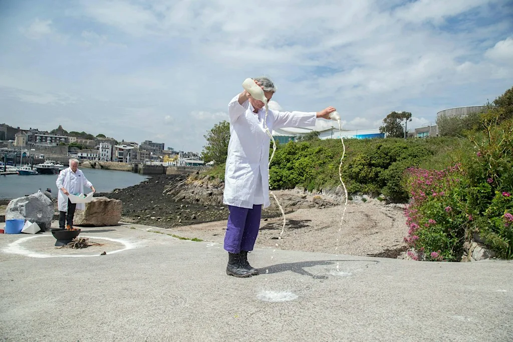 'Sound Game Experiment' - a performance by Crab & Bee