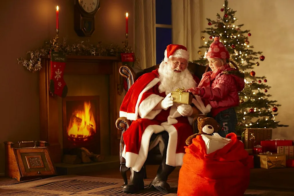 Christmas magic arrives at The Lawn Care Home at The Lawn Care Home – Friends of the Elderly