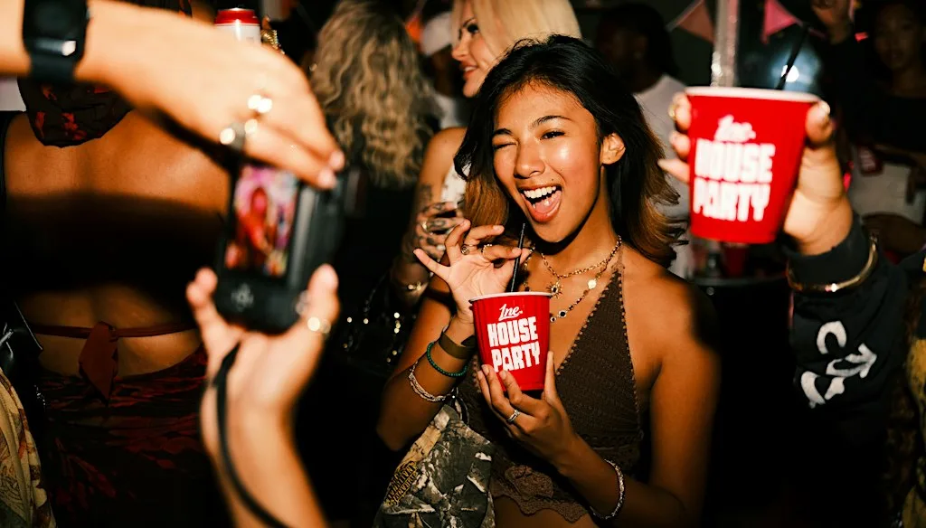 1NE presents — HOUSEPARTY 002. at BlueNote