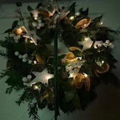 Christmas Wreath Making & Hand Massage Master Class at Haddock Hideaway