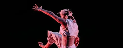 Crown - Classical Persian Dance / LIVE ONSTAGE at Vyne Theatre Berkhamsted