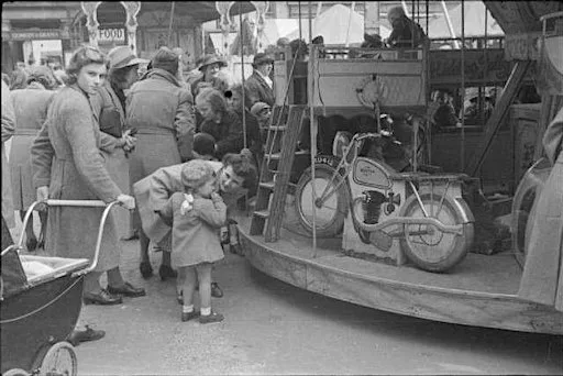 Changing Lincolnshire 1940 - 1980 by Adrian Gray