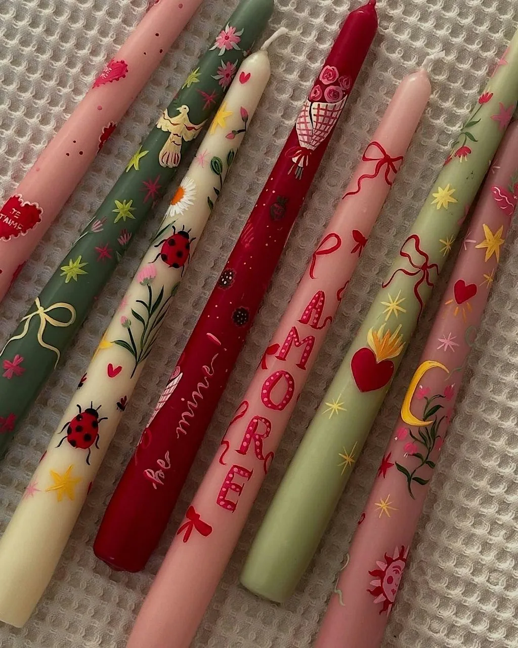Meet & Make Craft Night: Candle Painting at Ludo Lounge