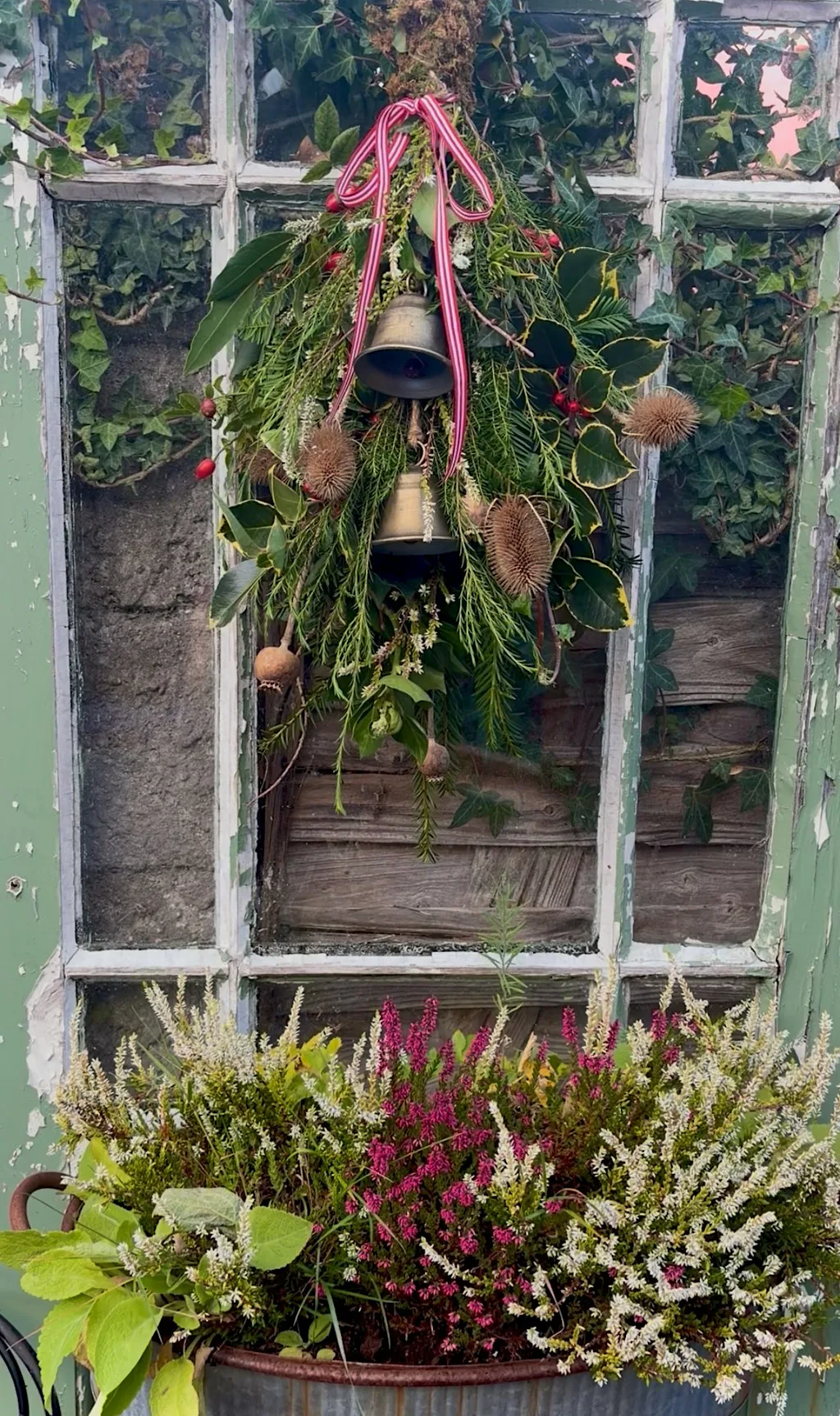 A Festive Christmas Workshop: Natural Swags & Garlands at Amo & pax