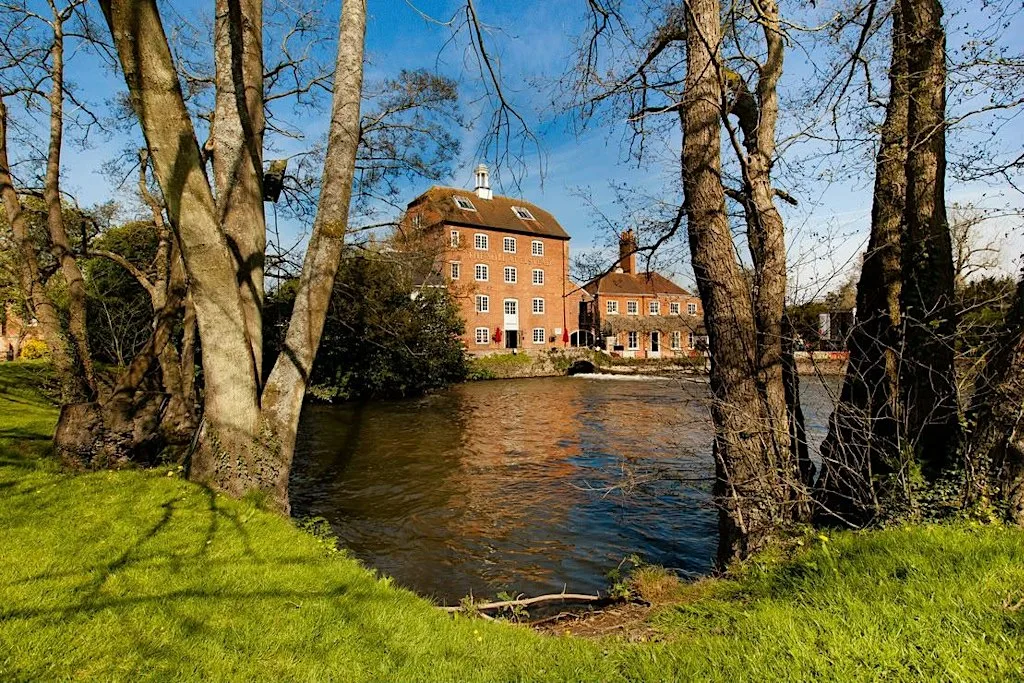Morning Grounding Club At The Historic Mill, Elstead