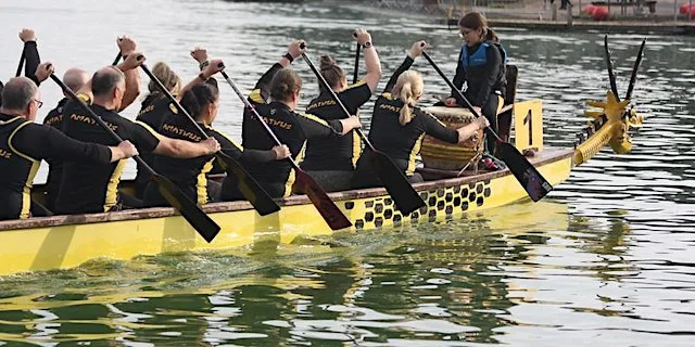 Free Dragon Boat Paddling Session Liverpool