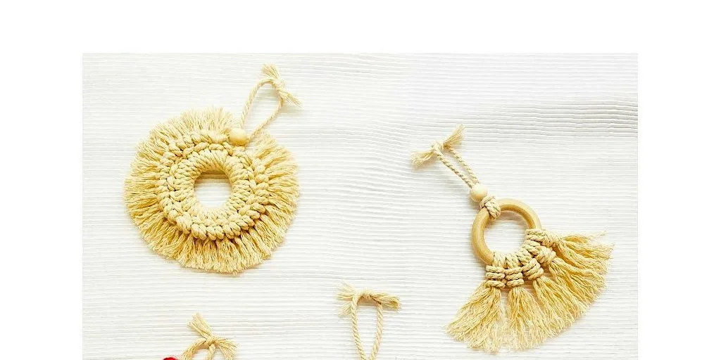 Macrame Christmas Tree Decoration Workshop (set of 4) at Riparo Lounge