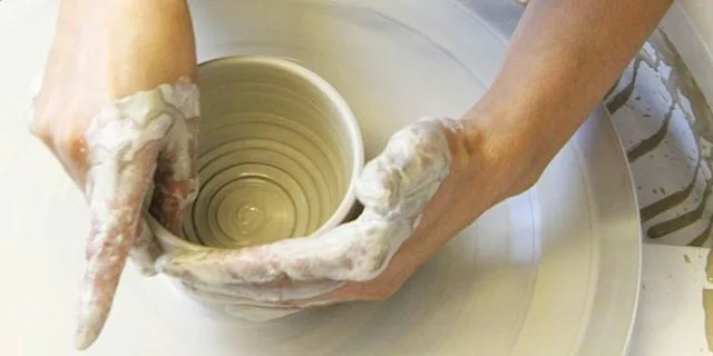 8Wk Beginners Pottery Throwing Wheel Course Tuesday October 27th 6.45-9pm