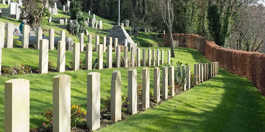CWGC Tours 2026 - Falmouth Cemetery at Falmouth Cemetery