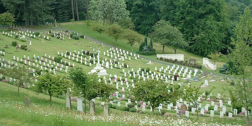 CWGC Tours 2026 - Shorncliffe Military Cemetery - Tour 2
