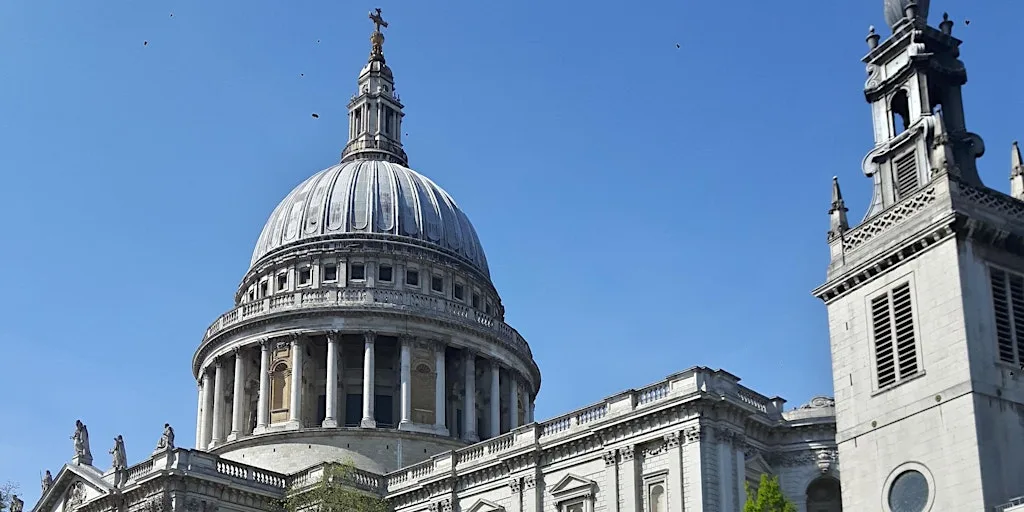 Around St Paul's cathedral