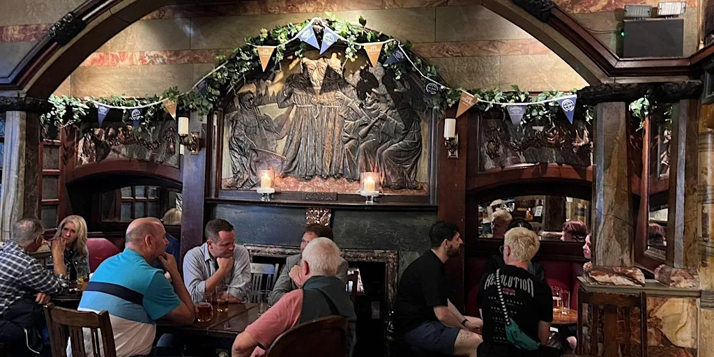 Historic London Pub Tour
