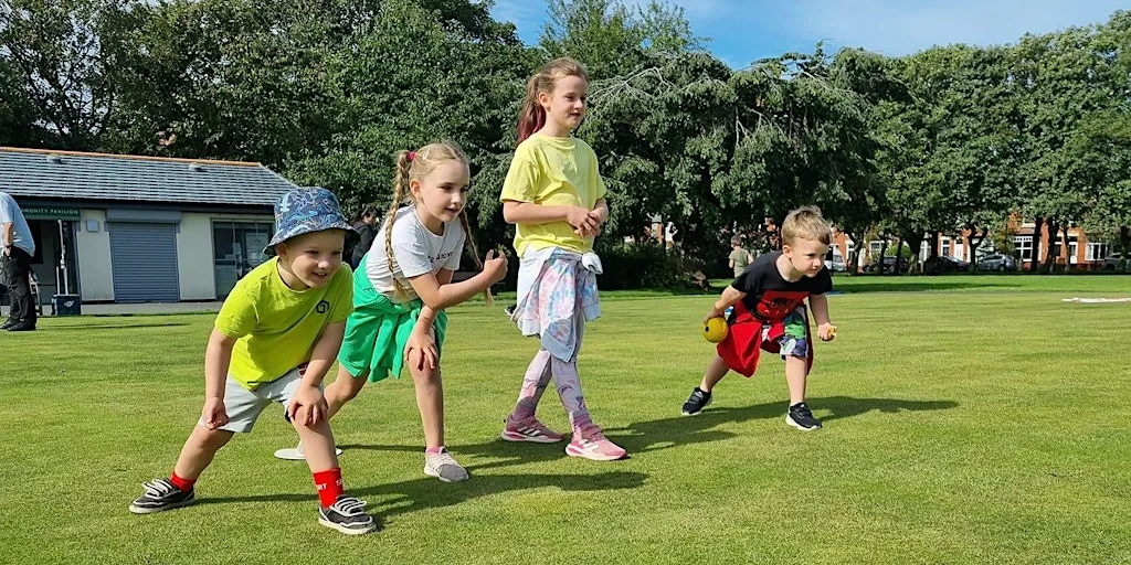 Crown Green Bowling in Ashton Gardens