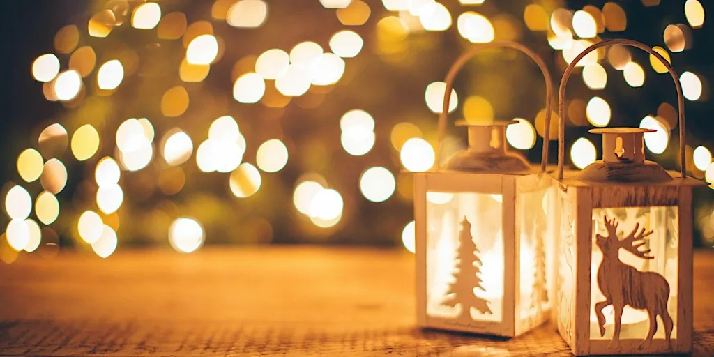 Candlelit Procession & Carols