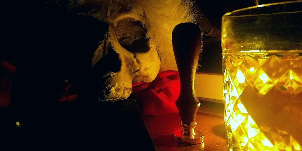 Chilling Tales for Christmas with Cocktails / Mocktails at Shakespeare's Schoolroom and Guildhall