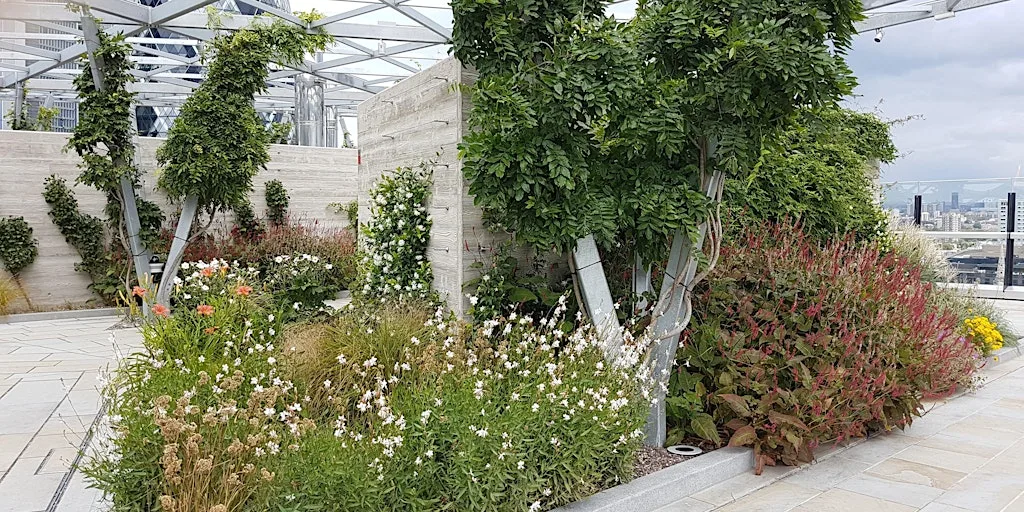 FIRE and WATER: Gardens around the Tower of London at Monument station