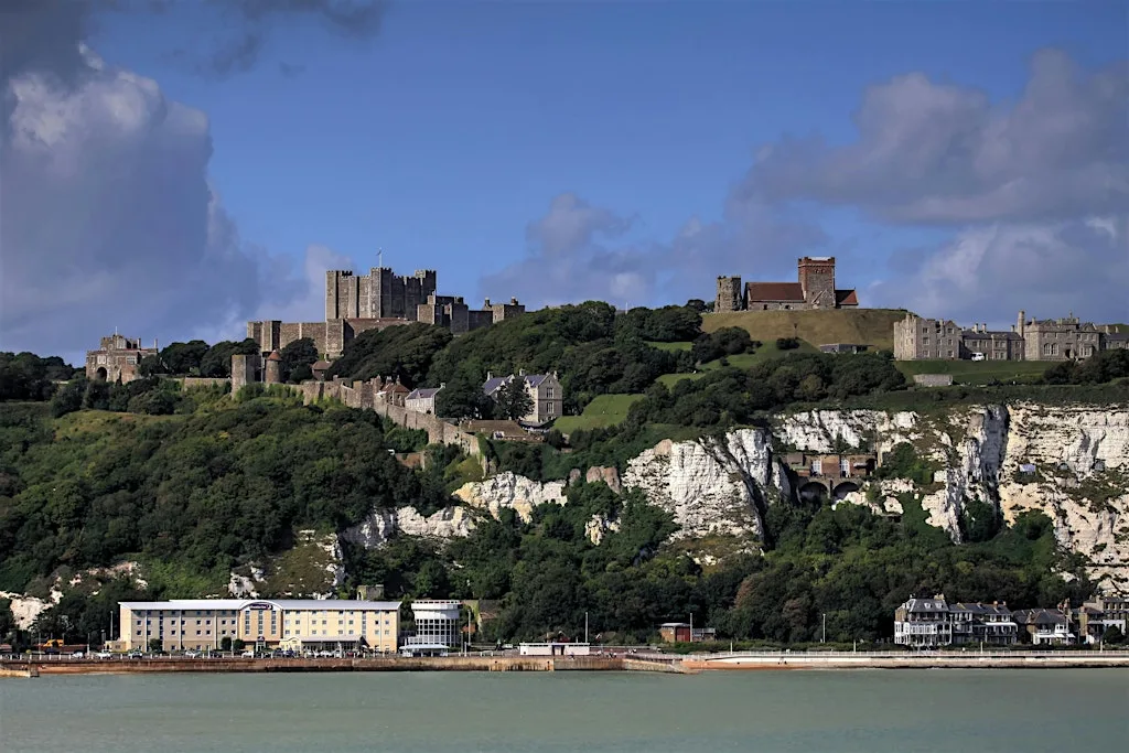 White Cliffs Property Network at Vinoteq Jazz Bar