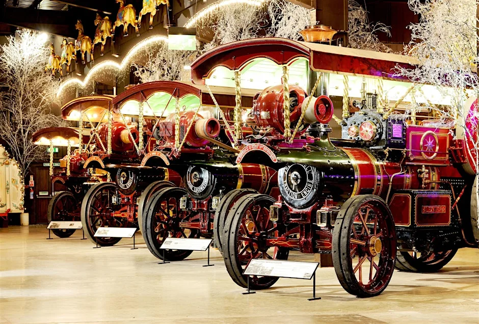 THURSFORD CHRISTMAS SPECTACULAR STEAM TOUR & SHOWMAN'S TEA