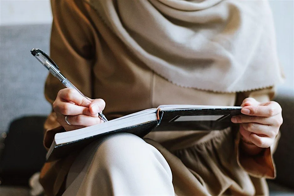 Therapeutic Creative Writing Group: "Ebb and Flow" at Orchard Square