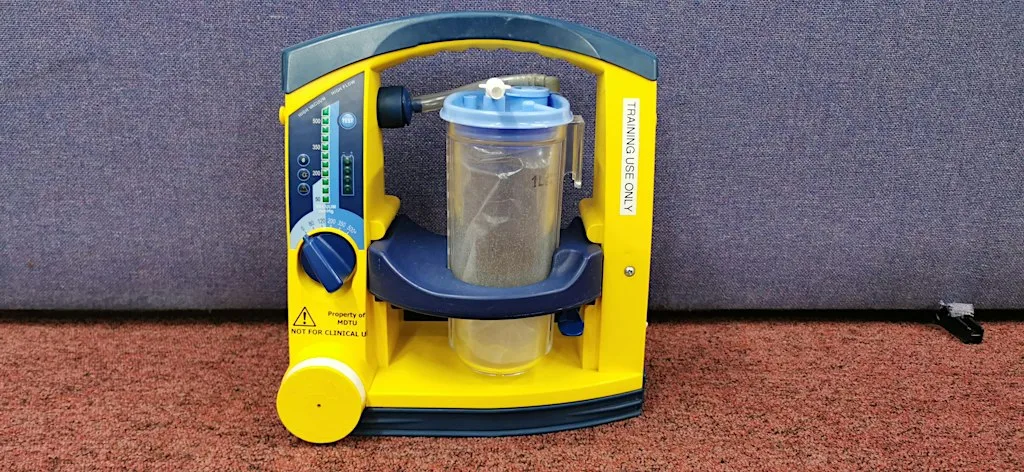 Laerdal LSU 4000 Emergency Suction Unit - AT/A - City Hospital at Medical Devices Training Unit, Radiotherapy South, Junction S2