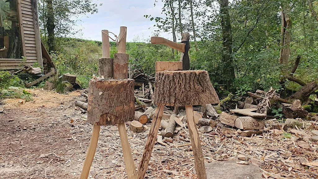 Make a chopping Block and develop your axe carving skills at Applestore Cafe