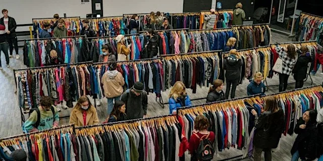 University of Bath Headlock Vintage Clothing Sale at The SU Bath