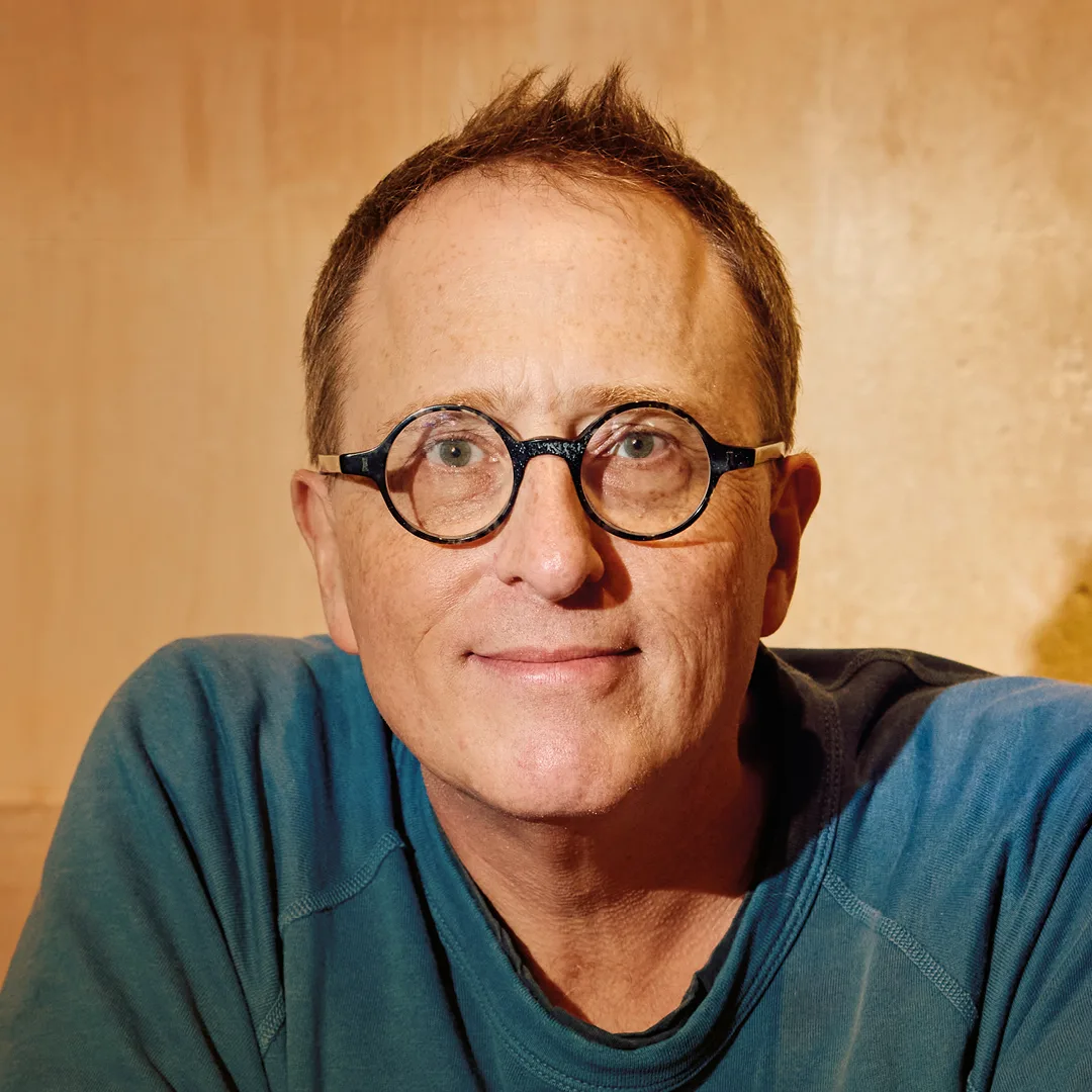 Enter The Castle with Jon Ronson: Mystery, Crime & Unmoored Men