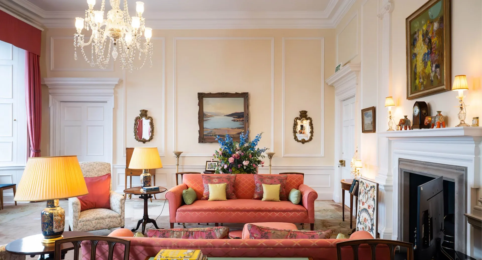 Queen Elizabeth II Private Apartment Tours