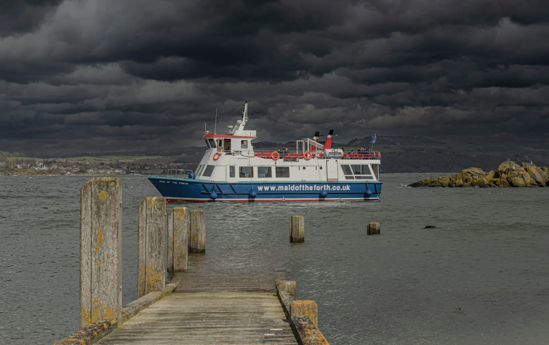 Maid of the Forth Pirate Cruise at Hawes Pier