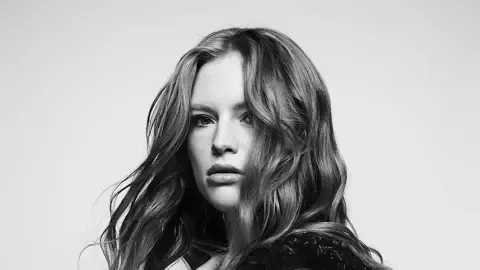 Freya Ridings at London Royal Albert Hall