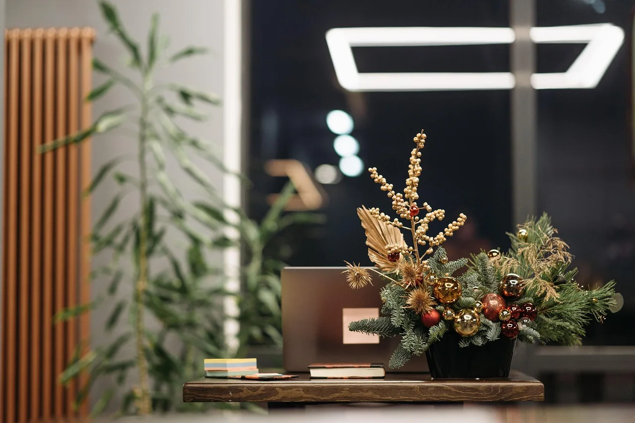 Hobbycraft Traditional Christmas Wreath Making Workshop for Two — Edinburgh at Edinburgh