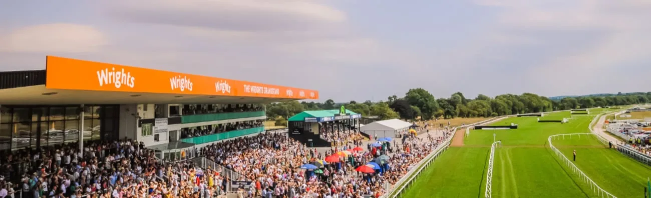 Christmas Jumper Raceday - Uttoxeter Racecourse at Uttoxeter Racecourse