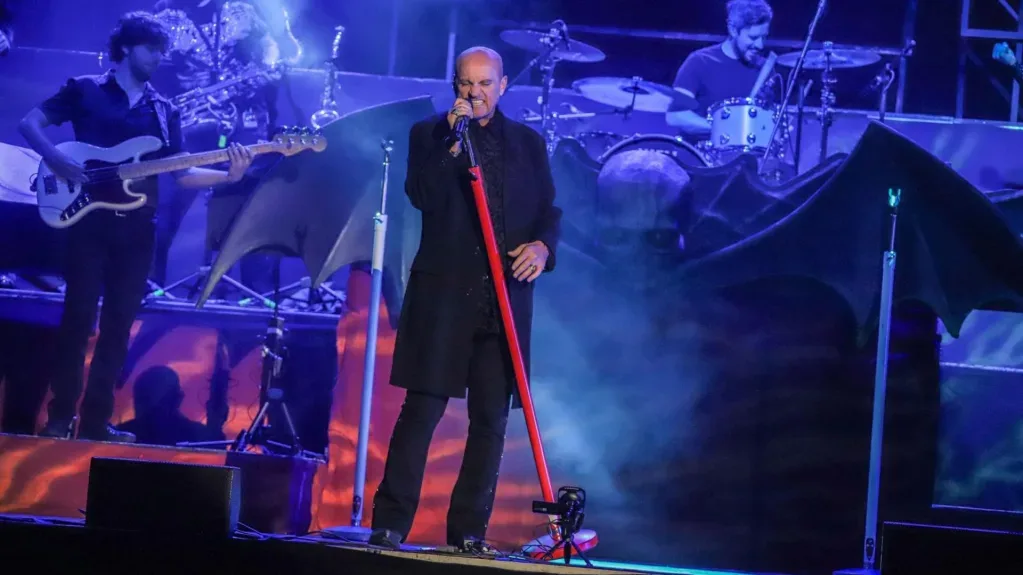 Steve Steinman's Anything for Love - The Meat Loaf Story at Opera House Manchester